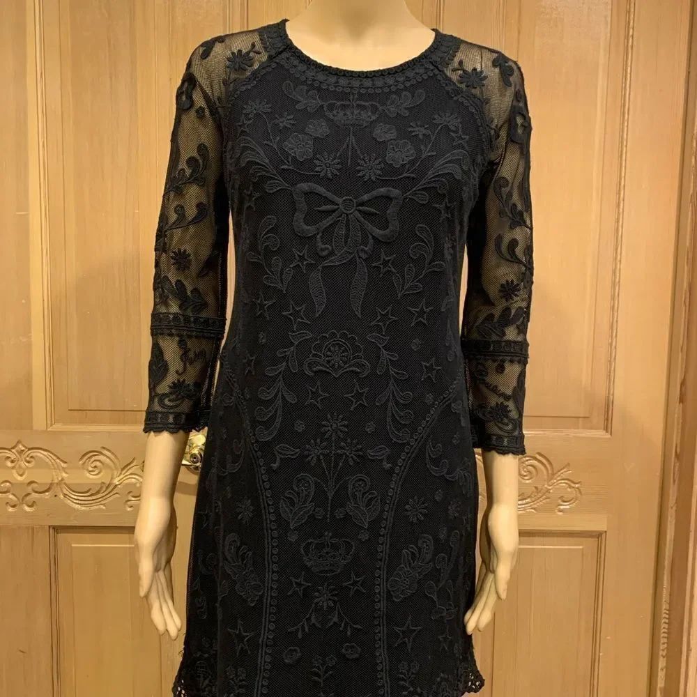 Juicy Couture black all over soft lace evening dress Sz 4